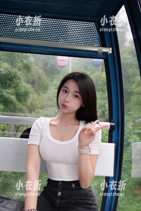 Zia (지아)的[YO-U]年终项目回顾，分享那些令她难忘的cos瞬间与心情.txt